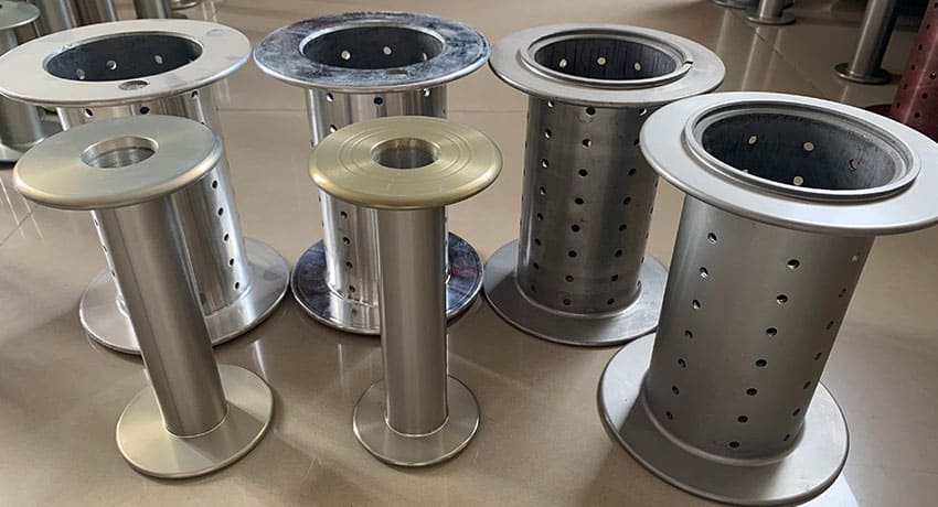 Various Types of Aluminium-Forged Flanged Bobbins in Factories